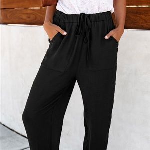 On the run pocketed pants